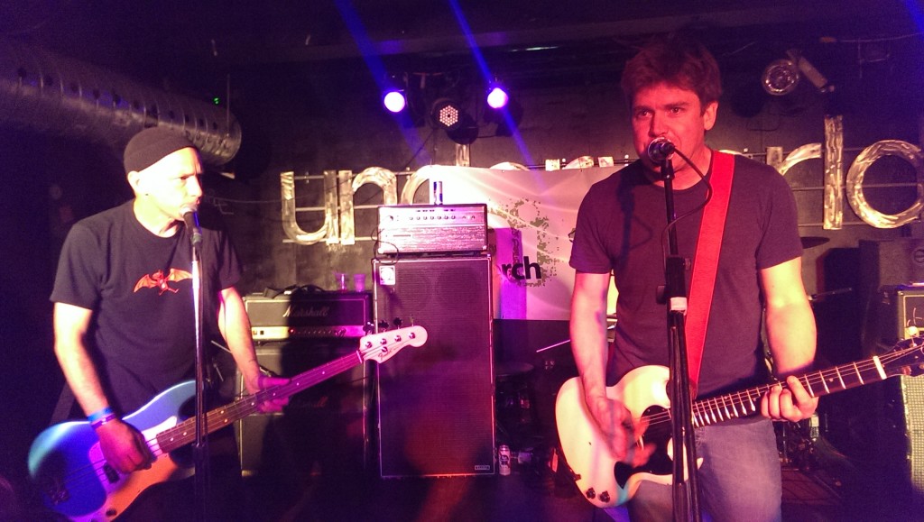 pouzza - chixdiggit uw