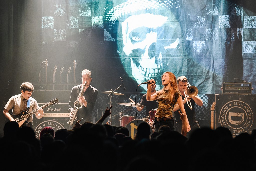 vitormunhoz-lessthanjake-021