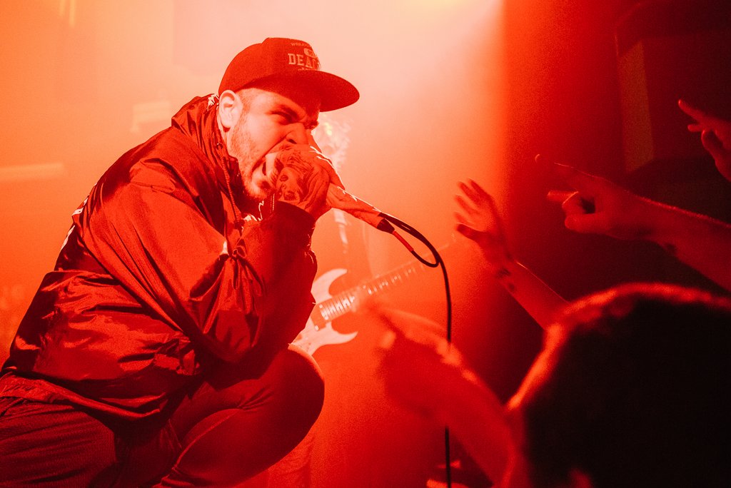 Eternal enemy. Emmure аватарки. Emmure sold out show.