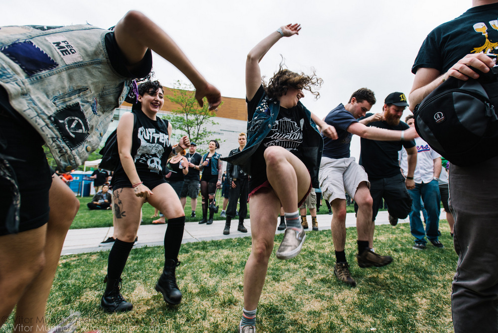 1-vitormunhoz_pouzzafest_day2_-Survay Says-2