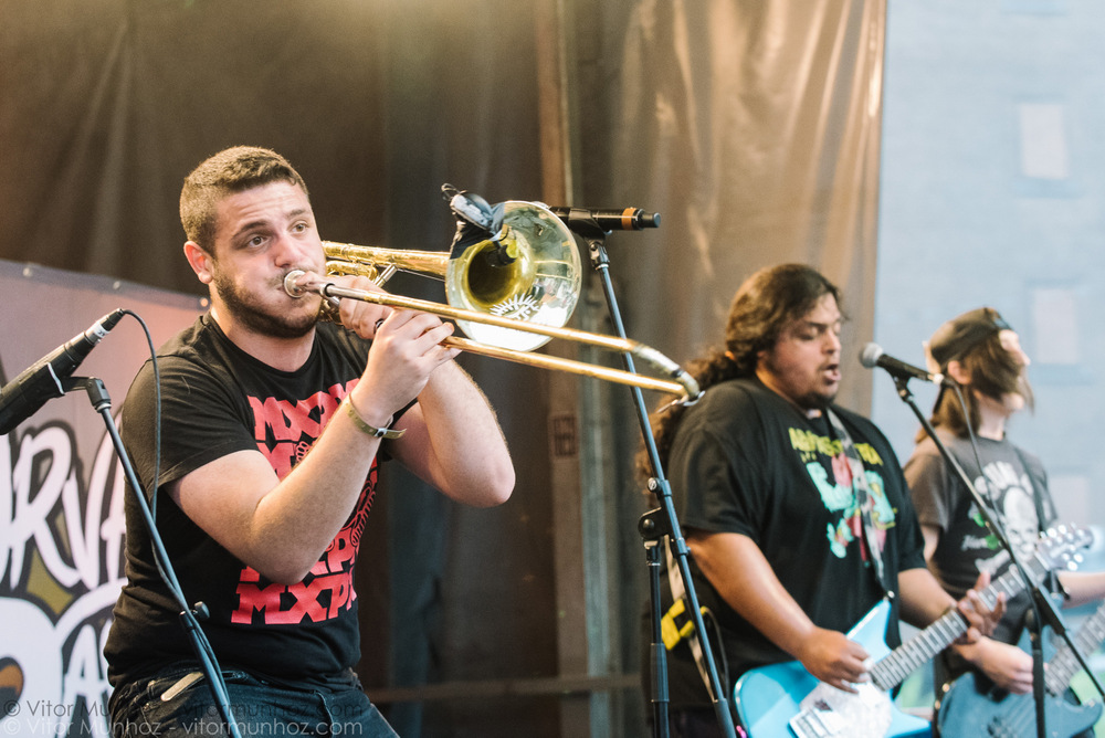 1-vitormunhoz_pouzzafest_day2_-Survay Says-3