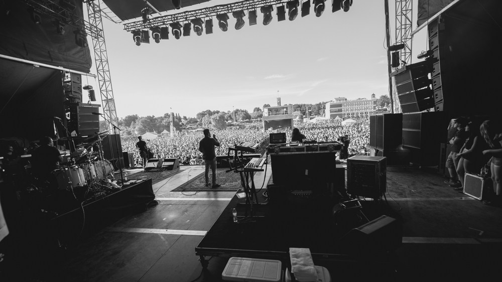 JB-Rockfest2015_Day_1_Deftones_9