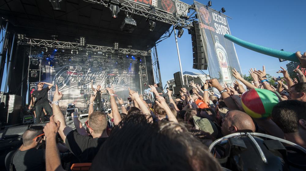 JB-Rockfest2015_Day_1_Parkway_Drive_2