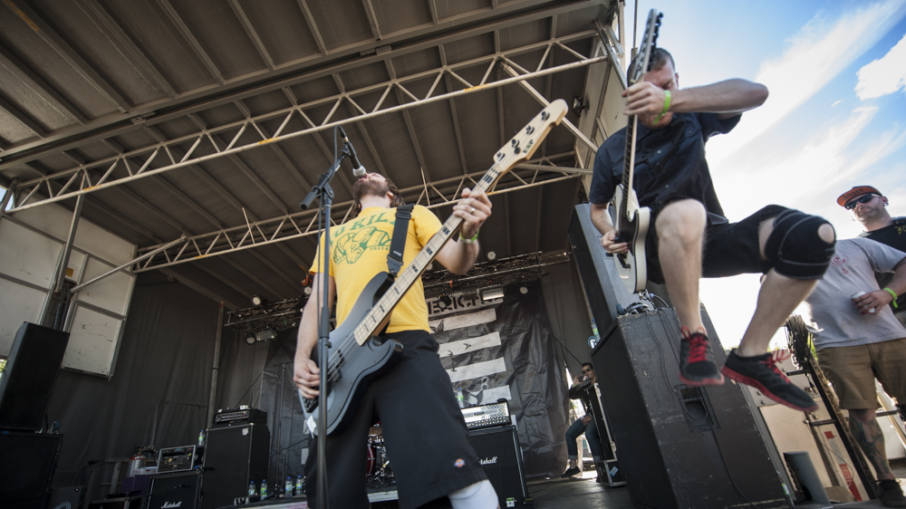 JB-Rockfest2015_Day_1_Walls_of_jericho_4