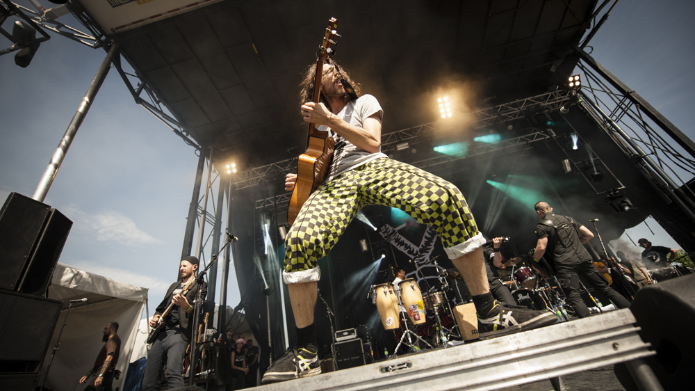 JB-Rockfest2015_Day_2_Gogol_Bordello_2