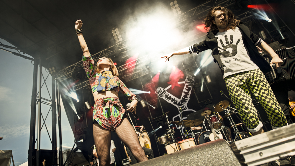 JB-Rockfest2015_Day_2_Gogol_Bordello_4