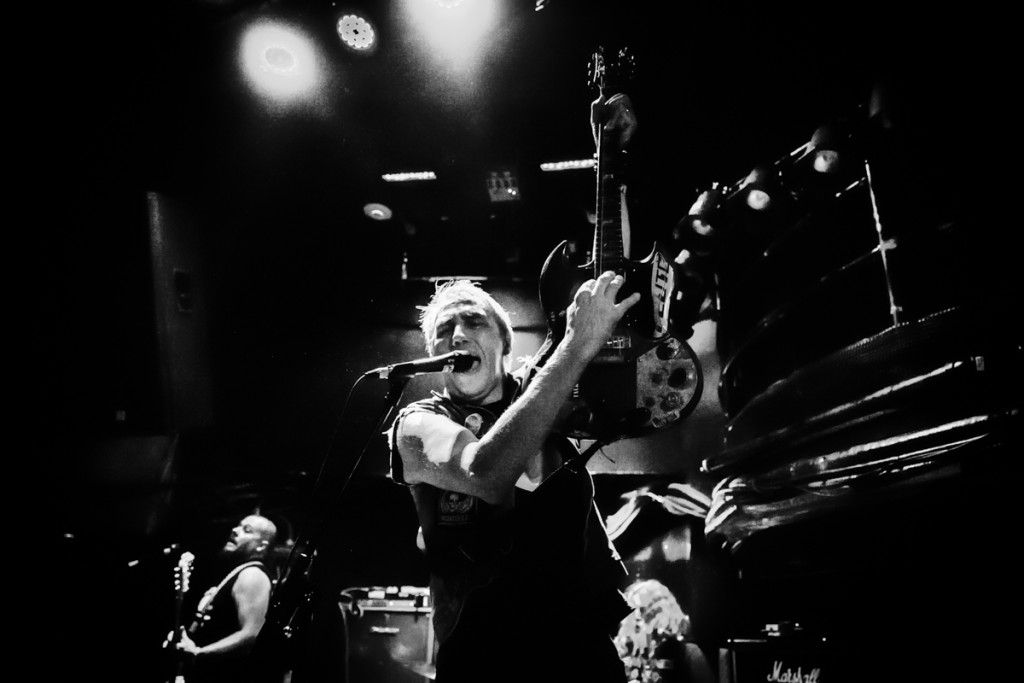 DOA live at Katacombes in Montreal on September 22, 2015 (photo by Vitor Munhoz). 