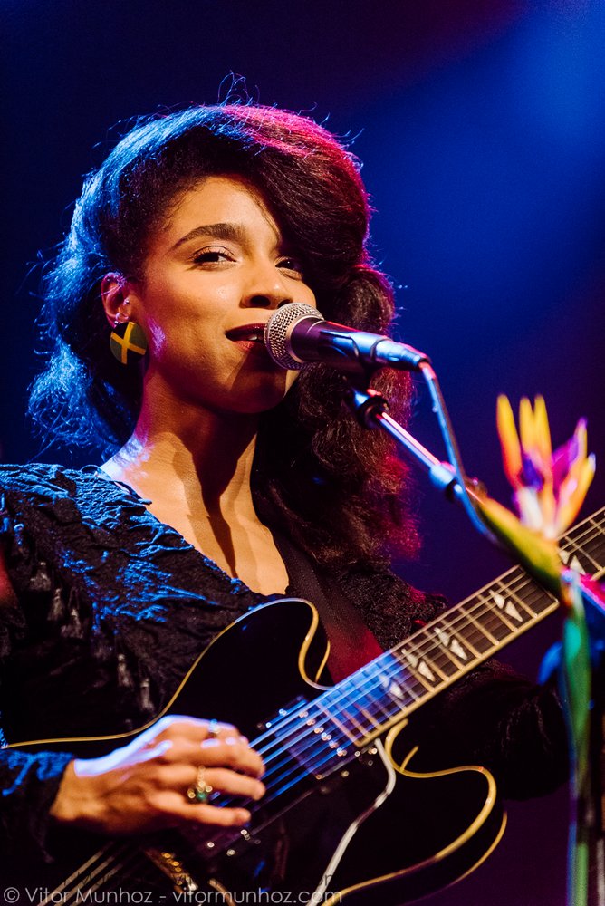 Lianne La Havas Enchanted at Théâtre Corona Last Night (Photos) | Bad ...