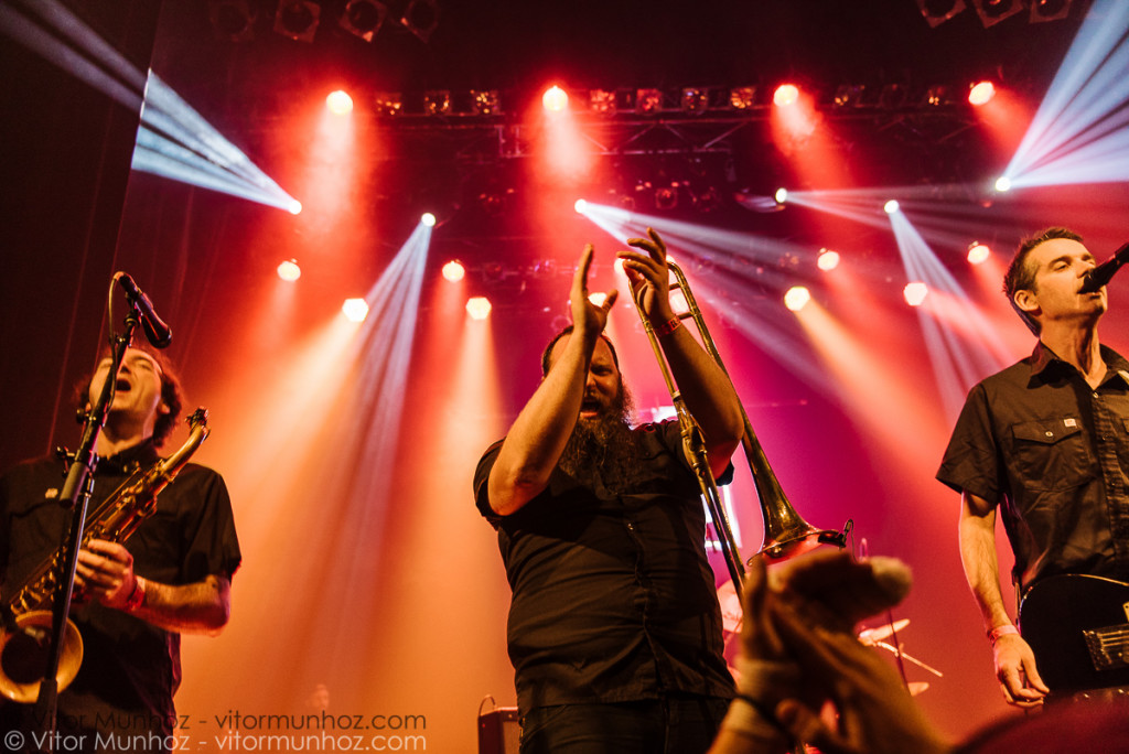 perform live for the 20th anniversary of Stomp Records