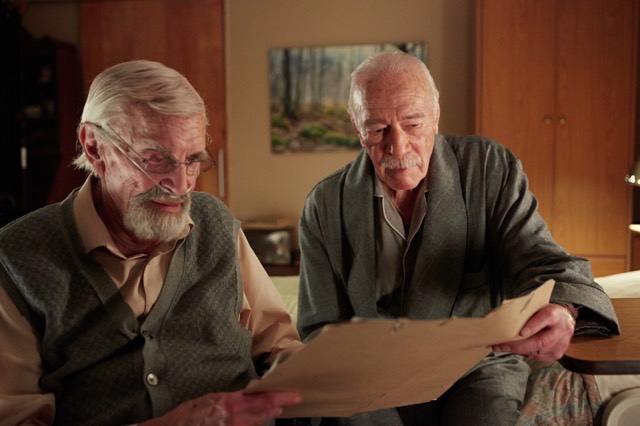 Martin Landau (L) and Christopher Plummer in 'Remember.'