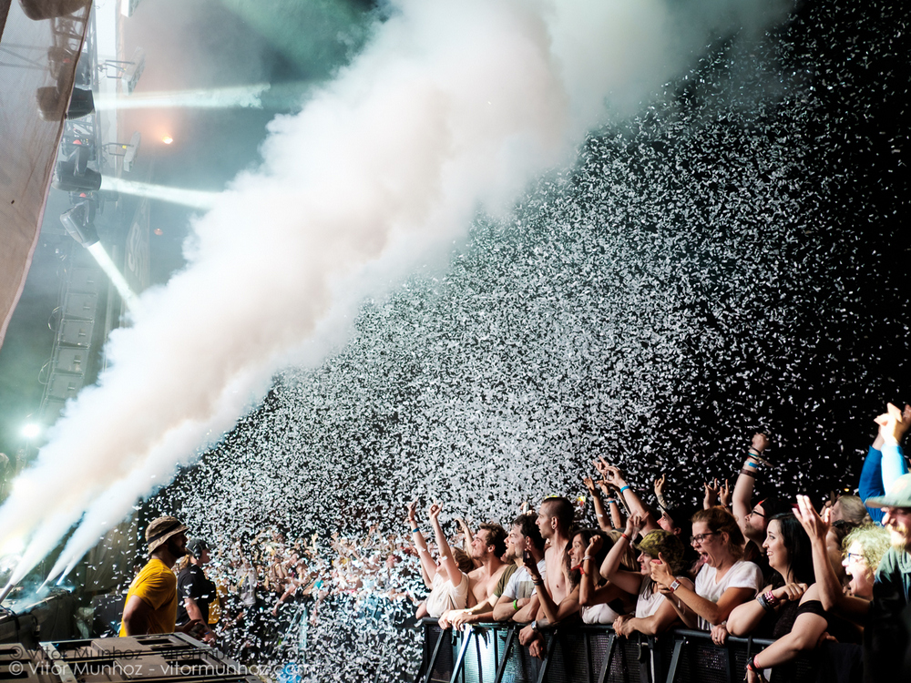 Bring Me The Horizon live at Amnesia Rockfest 2016. Photo © Vitor Munhoz.