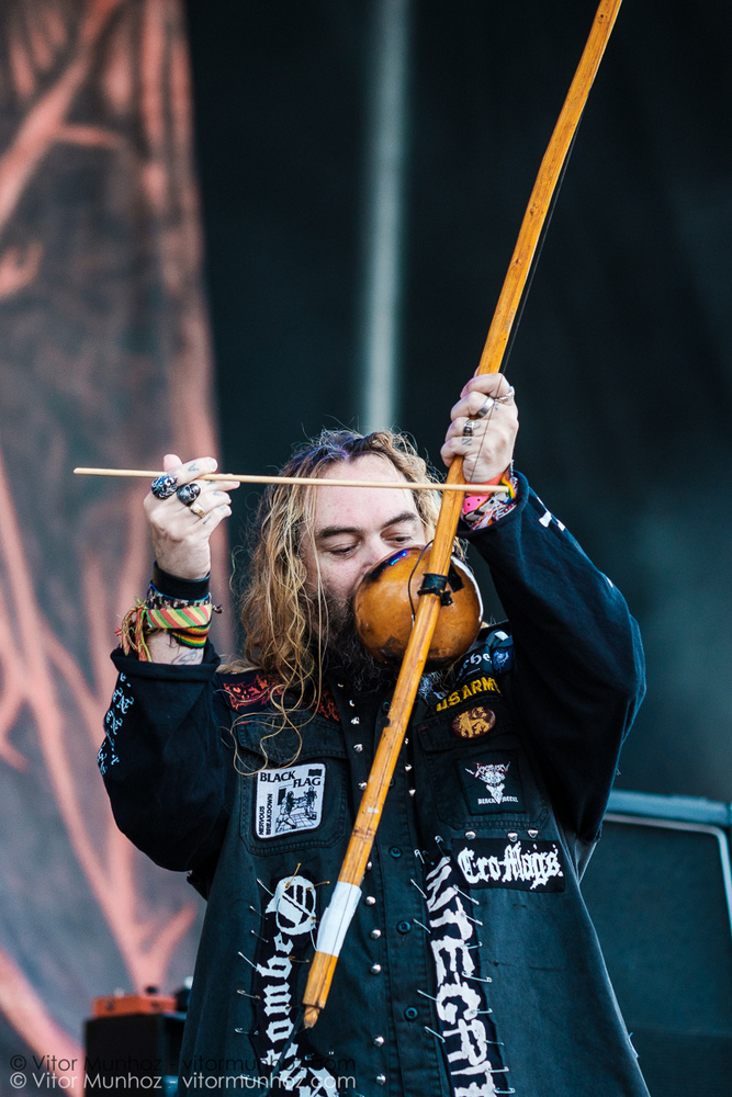 Max and Igor Cavalera live at Amnesia Rockfest 2016. Photo © Vitor Munhoz.