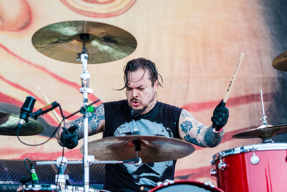 Photo Gallery: Max and Igor Cavalera Back to Roots live at Amnesia ...