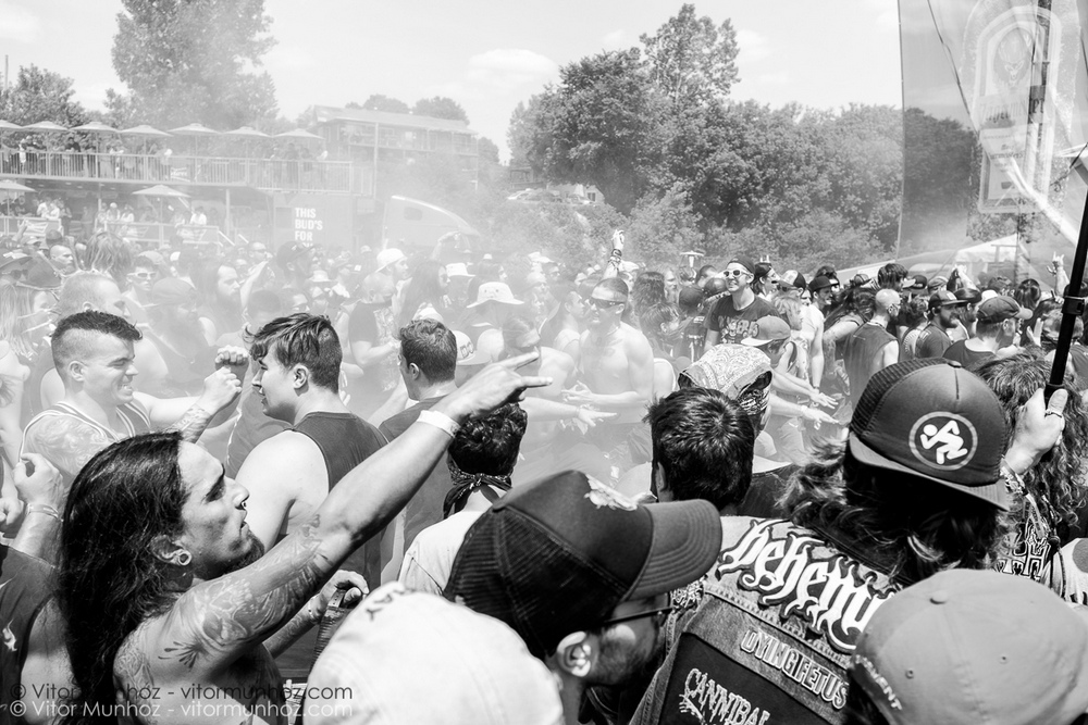 Max and Igor Cavalera live at Amnesia Rockfest 2016. Photo © Vitor Munhoz.