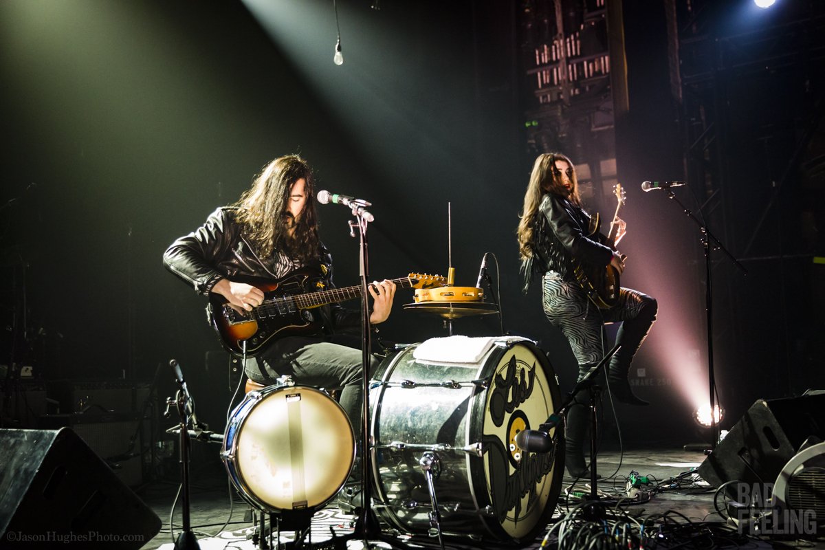 Les Deuxluxes live at Corona Theatre, September 25, 2016 (Photo by Jason Hughes).