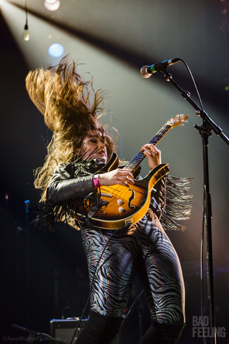 Les Deuxluxes live at Corona Theatre, September 25, 2016 (Photo by Jason Hughes).