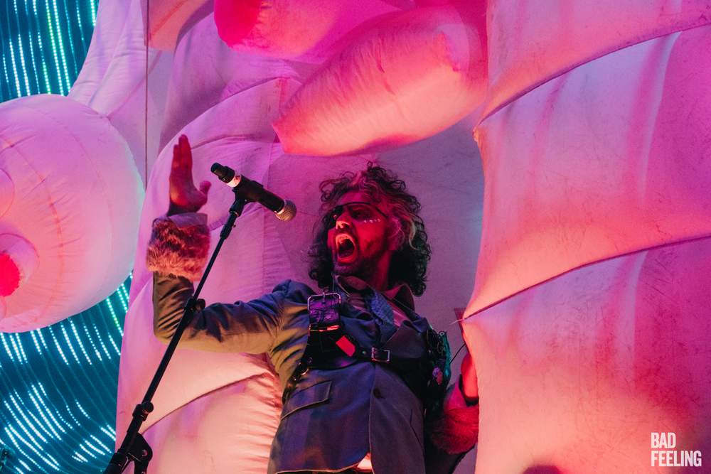 The Flaming Lips Brought Their Bonkers Stage Show To Mtelus Review Photos Bad Feeling Magazine