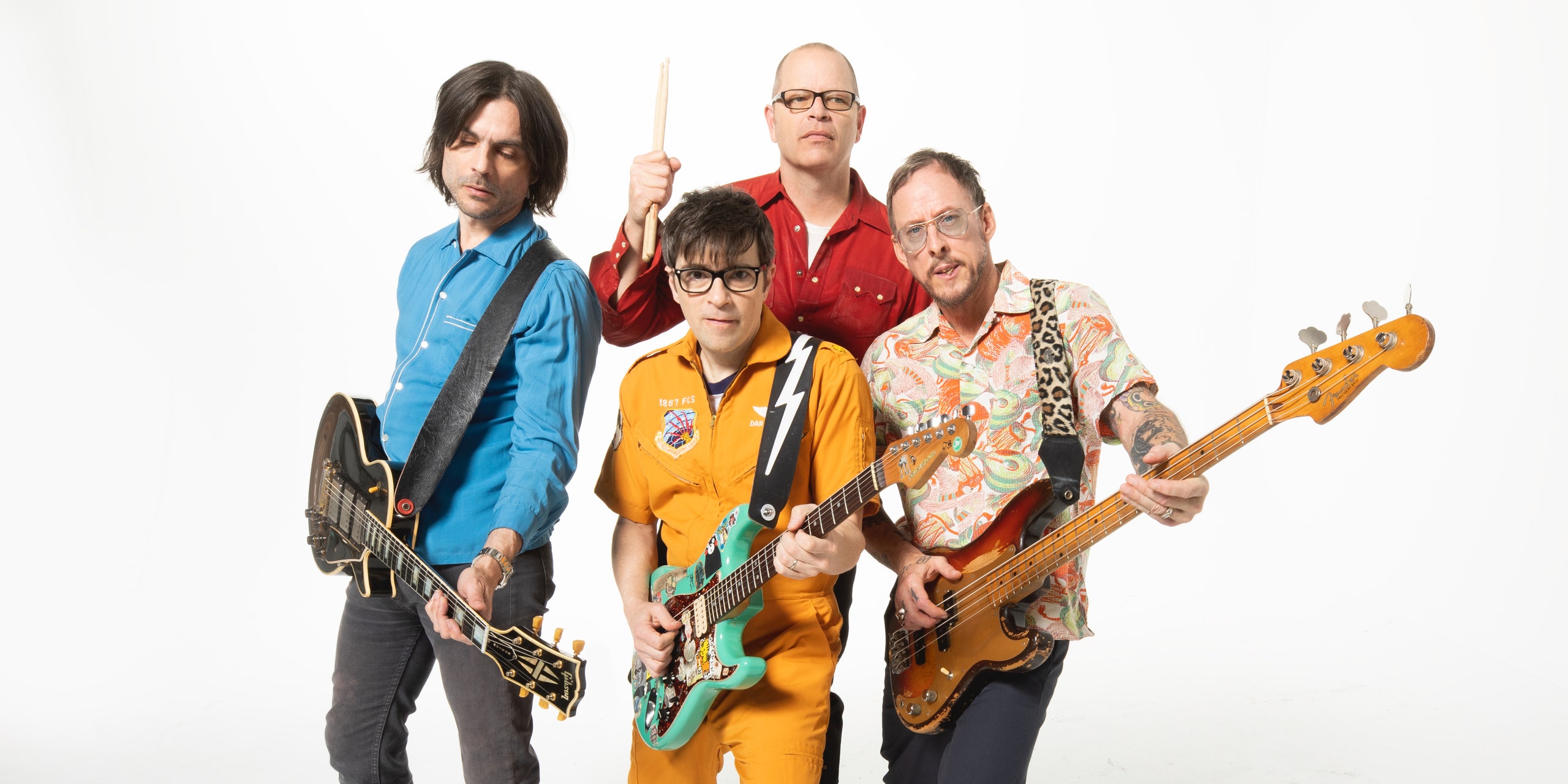 Weezer drop "Hero" video, push back Van Weezer album