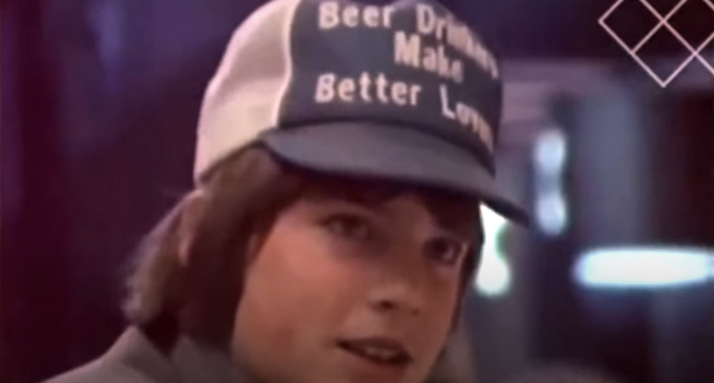 Watch: Montreal Rock Duo The GTs Relive the Glory Days of '80s Mall Hangouts with "Everyday I Fall in Love" video