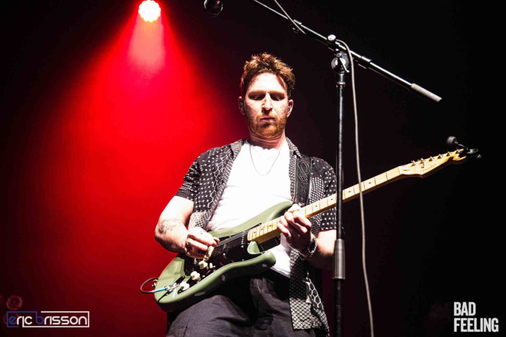 Two Feet Montreal live 2021 MTelus tour photos concert Two Feet cast a hazy atmospheric mood at Montreal's MTelus (photos)