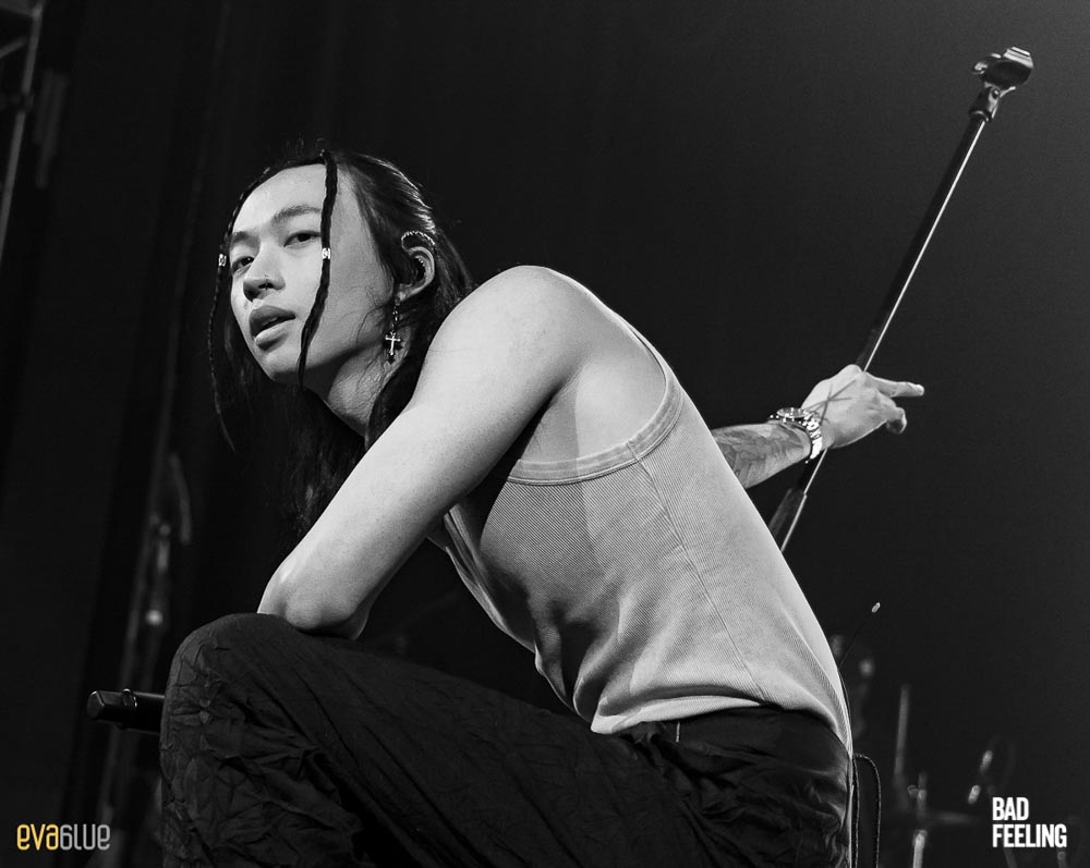 Keshi live at Montreal's Corona Theatre on May 29, 2022. Photo: Eva Blue. 